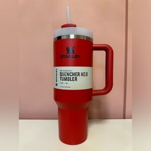 BRAND NEW RED STANLEY 40oz!!!